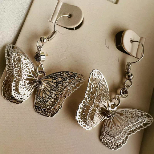 گوشواره نقره ای پروانه نگین دار