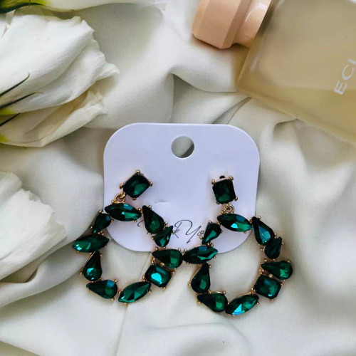 گوشواره ی zarA مجلسی تمام سنگ جواهری سبز زمردی