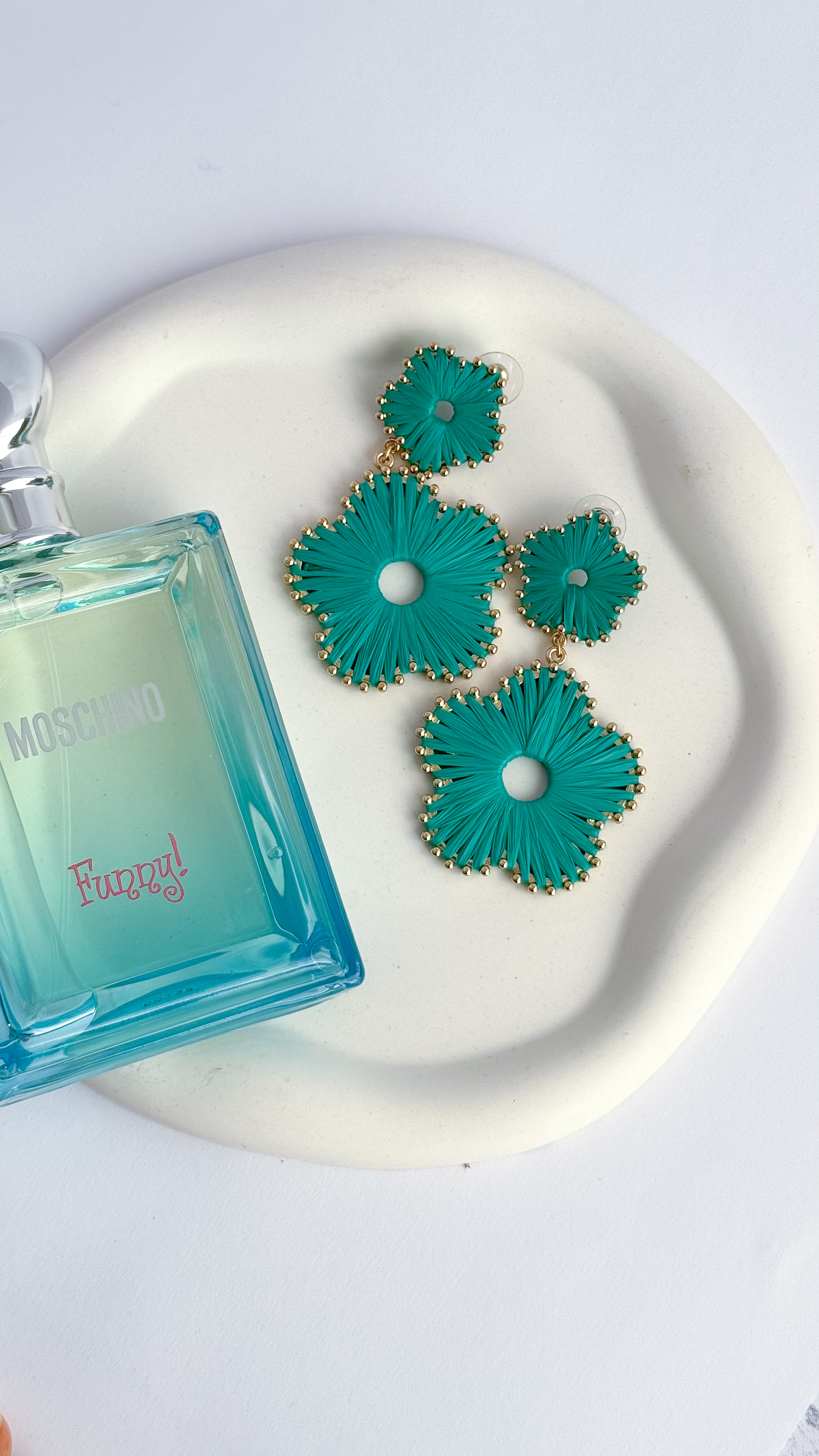 گوشواره حصیری گل بزرگ ابی فیروزه ای گوشواره گل گوشواره ابی